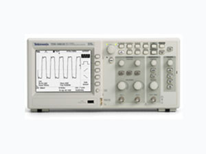 TDS1000C系列 示波器